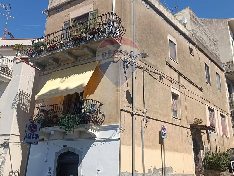 Appartamento in Vendita a Taormina, 750'000€, 117 m²
