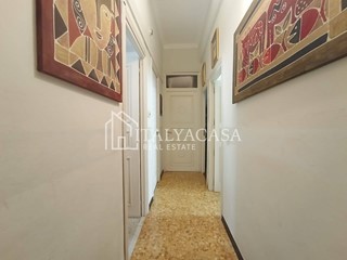 Ufficio in Vendita a Sanremo, 200'000€, 73 m²