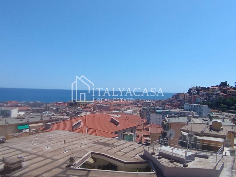 Trilocale in Vendita a Sanremo, 145'000€, 62 m²