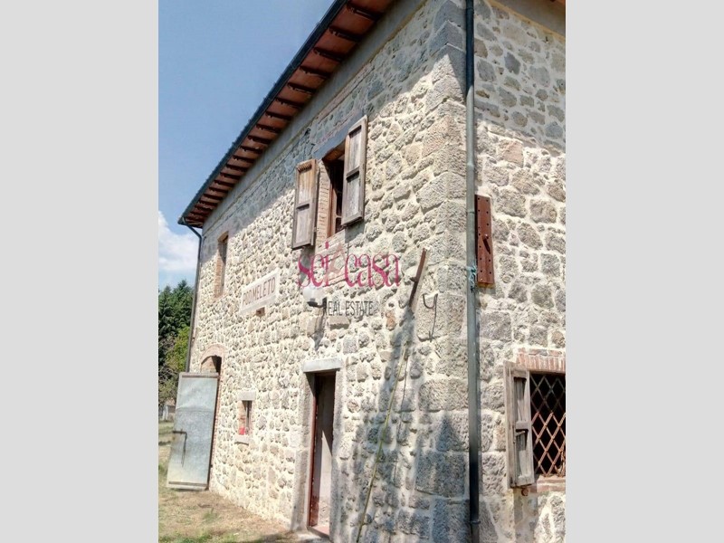 Rustico in Vendita a Santa Fiora, 300'000€, 265 m²