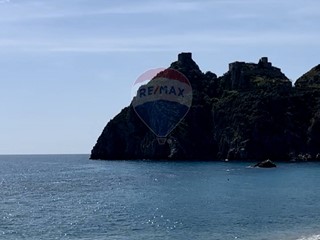 Trilocale in Vendita a Sant'Alessio Siculo, 94'000€, 54 m²