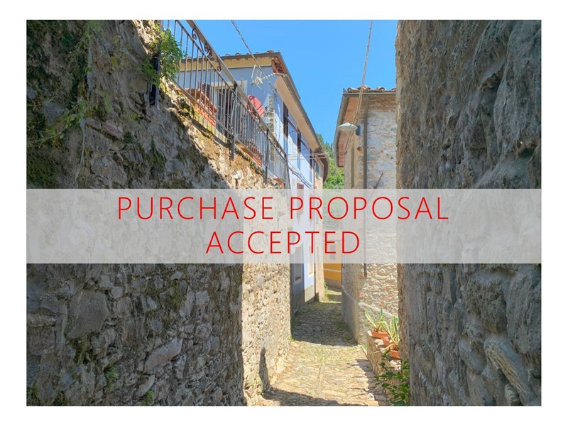 Rustico in Vendita a Pescaglia, 133'000€, 195 m²