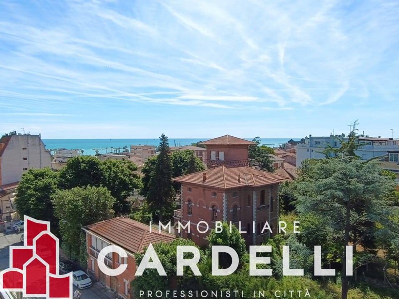 Quadrilocale in Vendita a Porto Sant'Elpidio, 433'500€, 145 m²