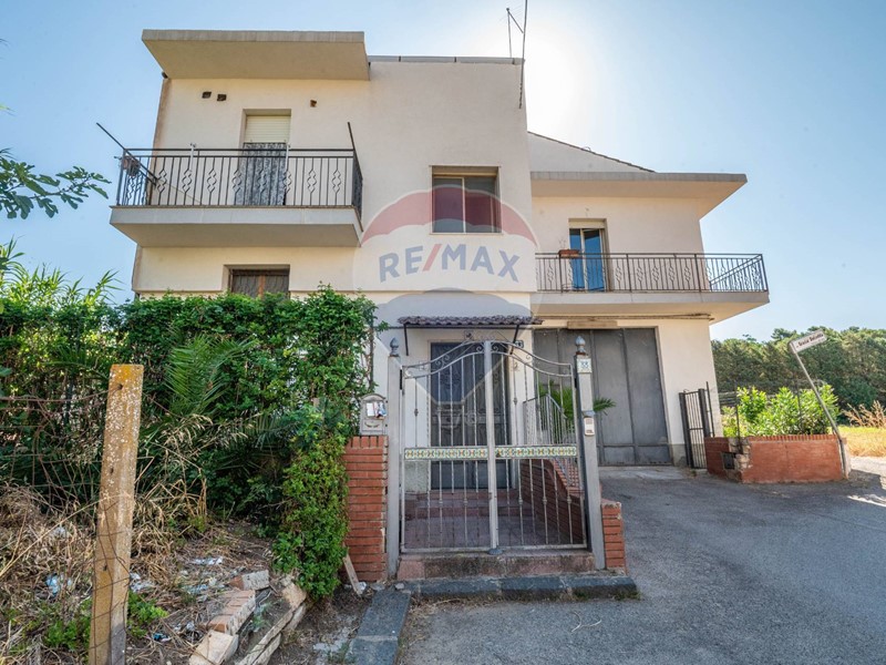Casa Indipendente in Vendita a Caltagirone, 179'000€, 153 m²