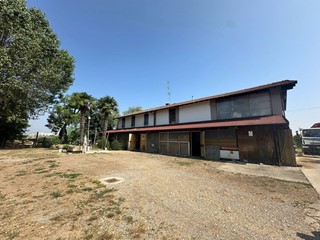 Rustico in Vendita a Castelfranco Emilia, 319'000€, 379 m²