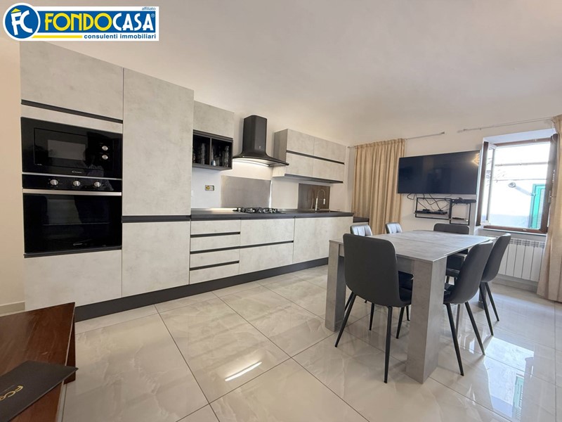 Quadrilocale in Vendita a Millesimo, 125'000€, 120 m²