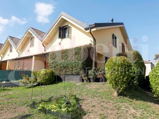 Villetta a schiera in Vendita a San Mauro Torinese, 395'000€, 169 m²