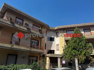 Appartamento in Vendita a Belpasso, 138'000€, 127 m²