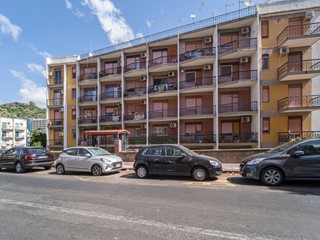 Quadrilocale in Vendita a Messina, 149'000€, 107 m²