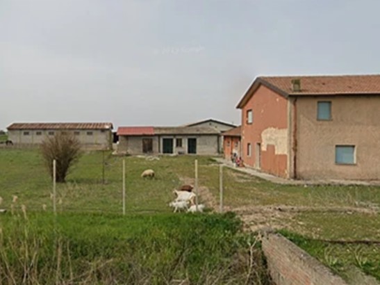 Casale in Vendita a Lagosanto, 149'000€, 1100 m²