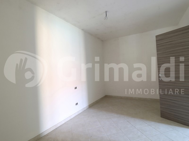 Appartamento in Vendita a Riccò del Golfo di Spezia, 72'000€, 93 m²