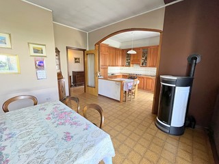 Villa in Vendita a Inveruno, 255'000€, 200 m²