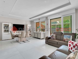 Villetta a schiera in Vendita a Milano, 650'000€, 187 m²