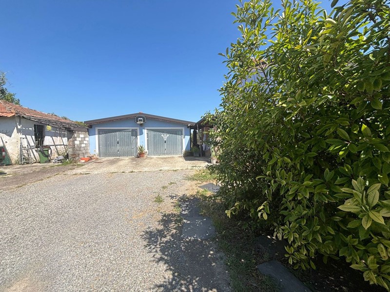 Villa in Vendita a Santa Giuletta, 138'000€, 150 m²