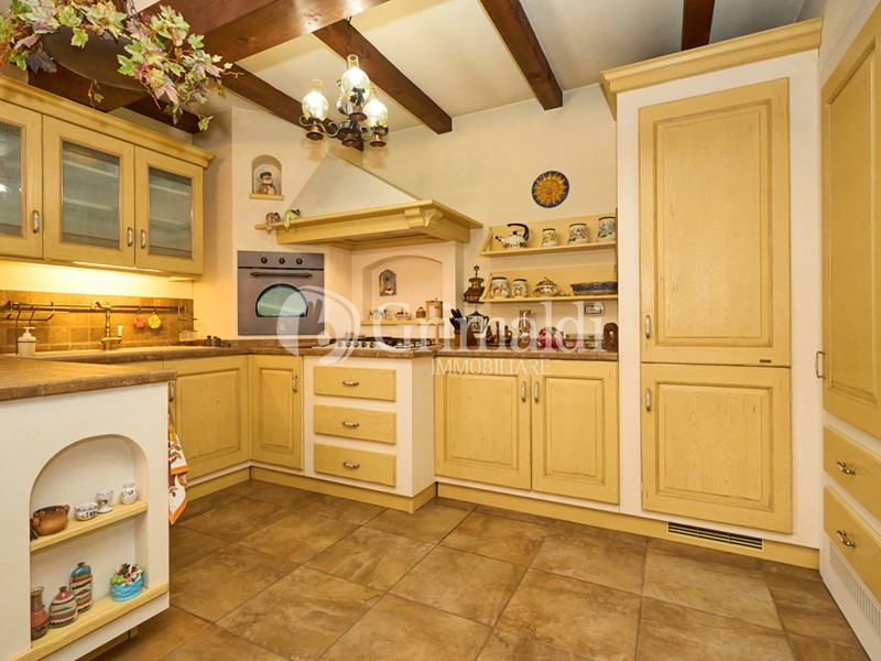 Villa in Vendita a Seregno, 1'800'000€, 485 m²