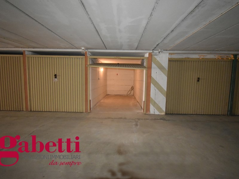 Box in Affitto a Olbia, 200€, 17 m²
