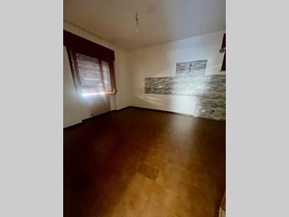 Trilocale in Vendita a Manoppello, 130'000€, 90 m², con Box