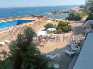 Trilocale in Vendita a Sanremo, 350'000€, 90 m²