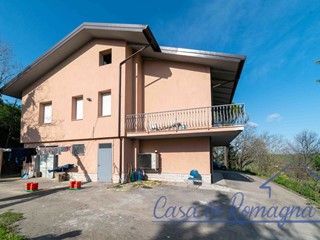 Casa Indipendente in Vendita a Sogliano al Rubicone, 330'000€, 315 m², con Box