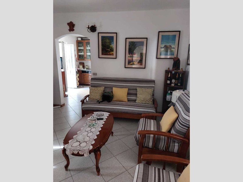 Casa Indipendente in Vendita a Ameglia, zona Fiumaretta, 220'000&euro;, 110 m²