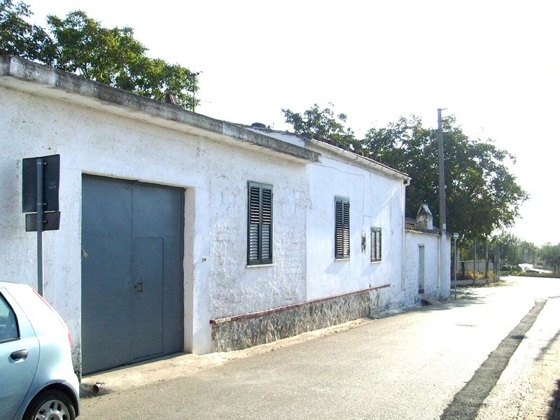 Casa Indipendente in Vendita a Falciano del Massico, zona Via San Martino a Valle, 55'000€, 90 m²