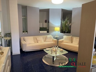 Appartamento in Vendita a Ragusa, 220'000&euro;, 234 m²