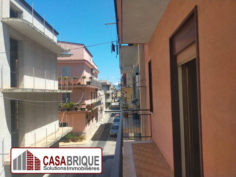 Villa in Vendita a Altavilla Milicia, 104'000€, 225 m²