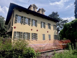 Villa in Vendita a Torino, 1'350'000€, 781 m²