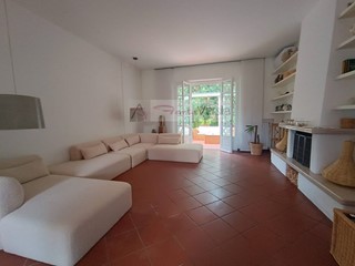 Villa in Affitto a Forte dei Marmi, 240 m²