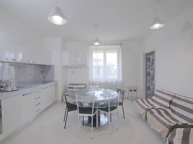 Quadrilocale in Vendita a Roma, 239'000&euro;, 116 m²