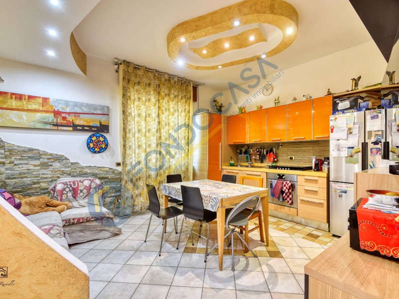 Trilocale in Vendita a Limbiate, 169'000€, 87 m²