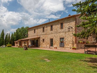 Villa in Affitto a Amelia, 18'000€, 350 m²