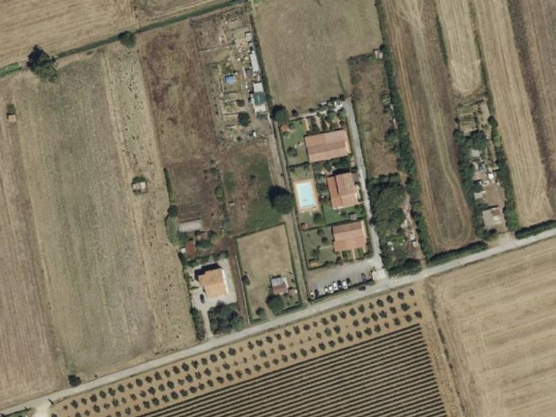 Rustico in Vendita a Cecina, 221'625€, 126 m², con Box