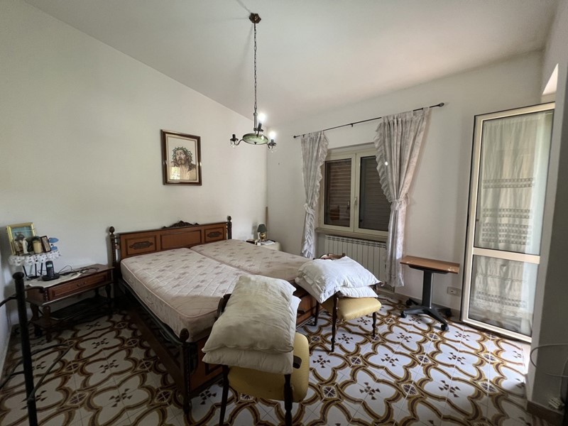 Villa bifamiliare in Vendita a San Giovanni a Piro, 350'000&euro;, 150 m², arredato