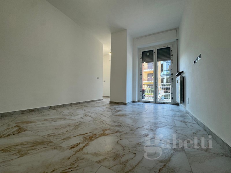 Bilocale in Vendita a Gallarate, 118'000€, 65 m²