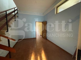 Casa Indipendente in Vendita a Terralba, 75'000€, 150 m²