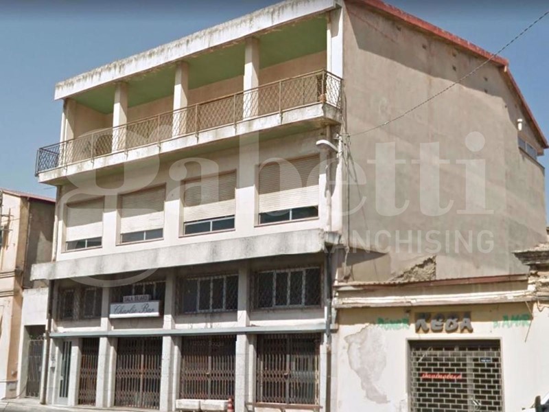 Negozio in Vendita a Terralba, 350'000&euro;, 380 m²