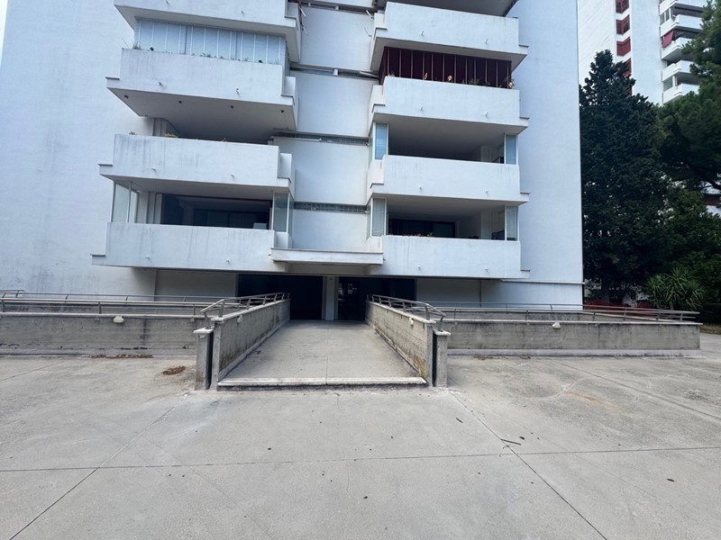 Appartamento in Vendita a Terni, 85'000€, 110 m²