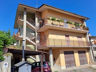 Appartamento in Vendita a Amelia, 139'000€, 139 m², con Box
