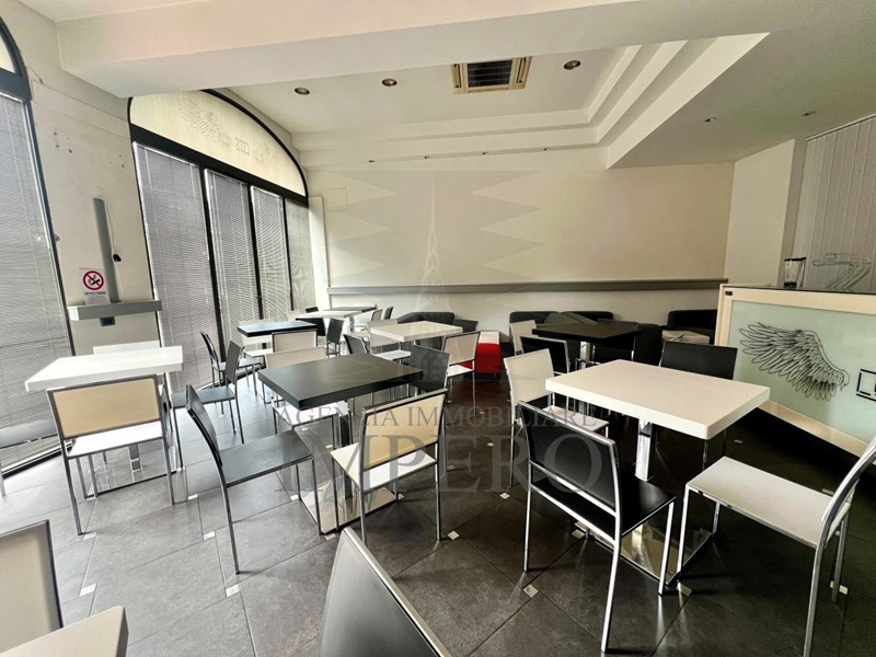 Attività commerciale in Vendita a Bordighera, 129'000€, 115 m², arredato