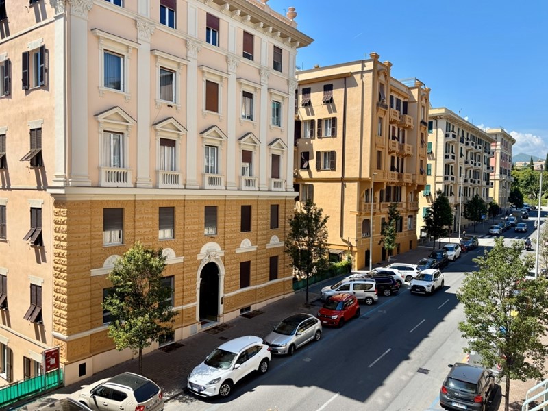 Appartamento in Vendita a Genova, zona Albaro, 448'000€, 100 m²