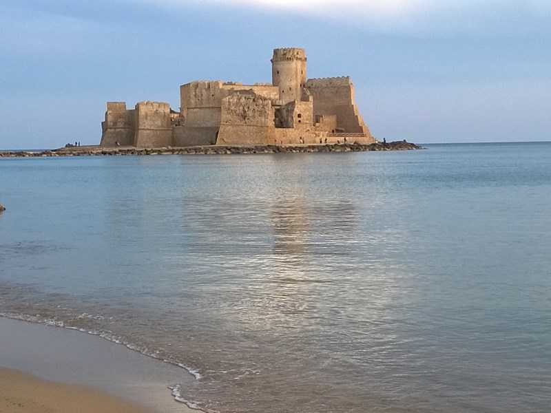 Trilocale in Affitto a Isola di Capo Rizzuto, zona S.Domenica , 400&euro;, 45 m², arredato