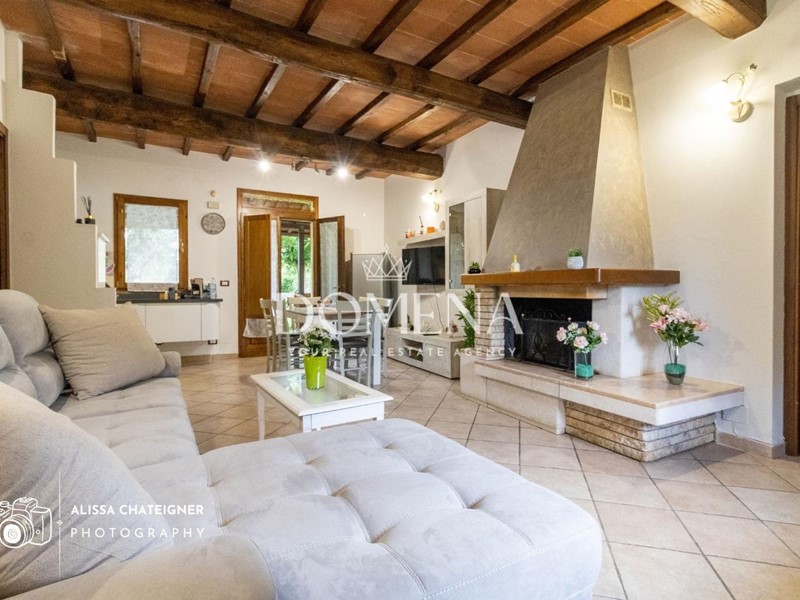 Villetta a schiera in Vendita a Barberino Tavarnelle, zona Barberino Val D'elsa, 300'000€, 95 m², arredato