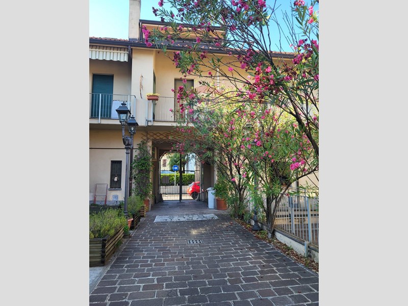 Appartamento in Vendita a Trezzo sull'Adda, 189'000€, 145 m²