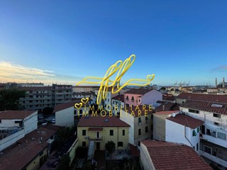Appartamento in Vendita a Livorno, 88'000&euro;, 113 m²
