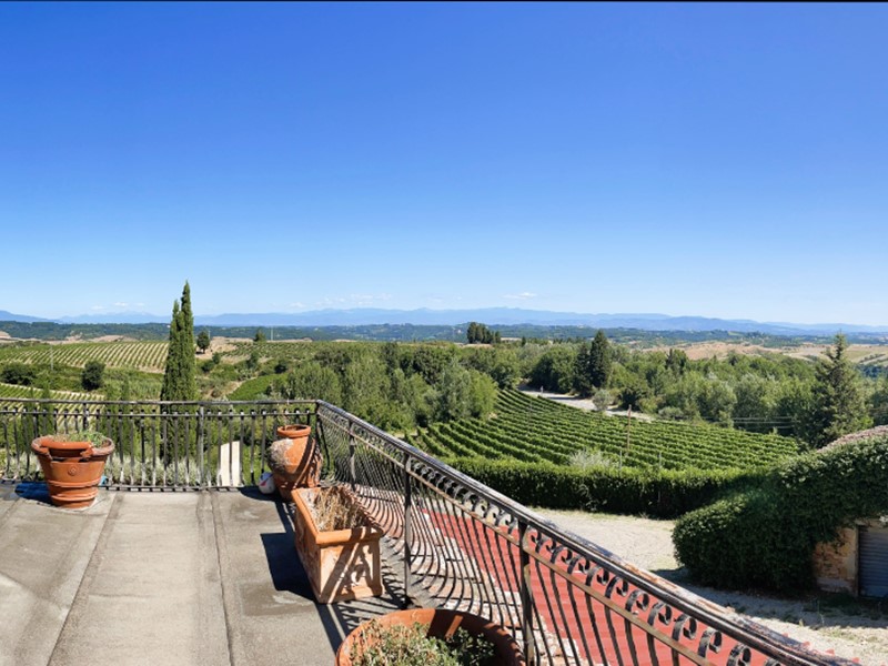 Attività commerciale in Vendita a Montaione, zona Mura, 1'100'000€, 101980 m²