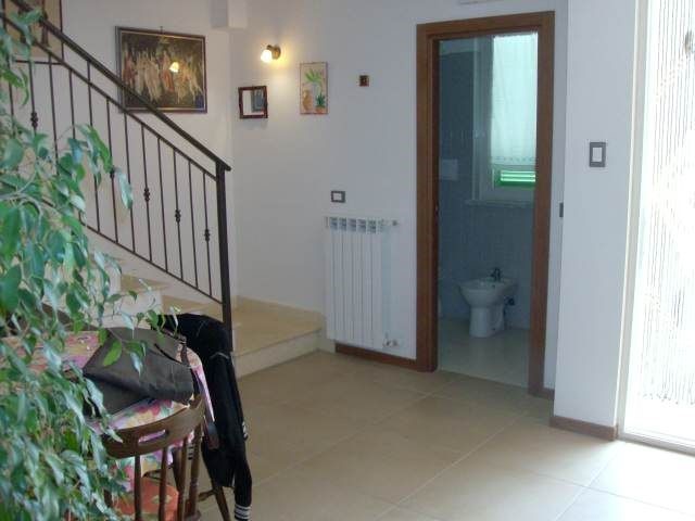 Casa Semi Indipendente in Vendita a Fosdinovo, zona Caniparola, 163'000&euro;, 90 m²