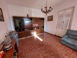 Casa Semi Indipendente in Vendita a Castelnuovo Magra, 160'000€, 150 m²