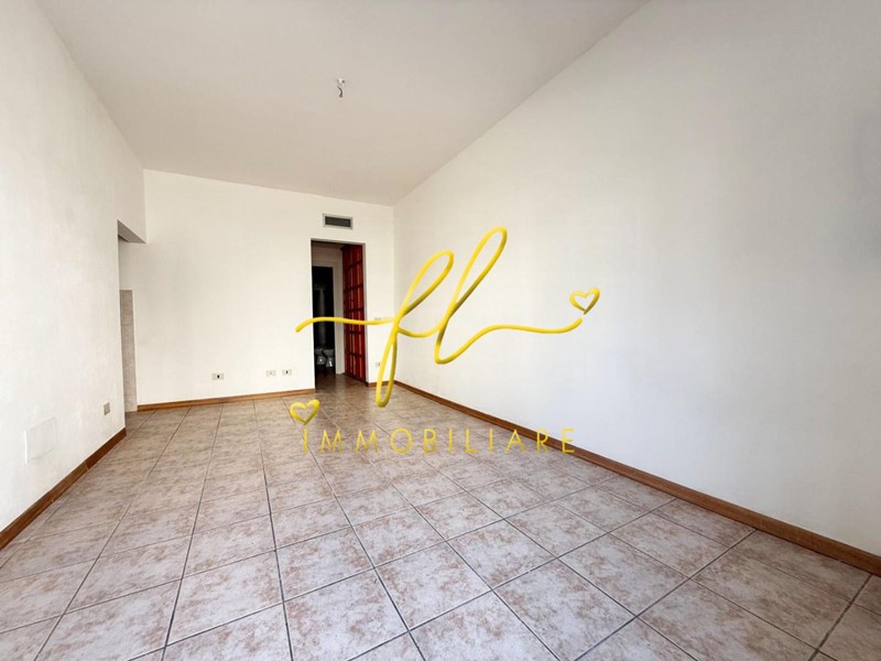 Bilocale in Vendita a Cecina, 108'000€, 50 m²