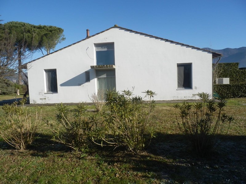 Casa Indipendente in Affitto a San Giuliano Terme, zona Asciano, 1'200€, 100 m²